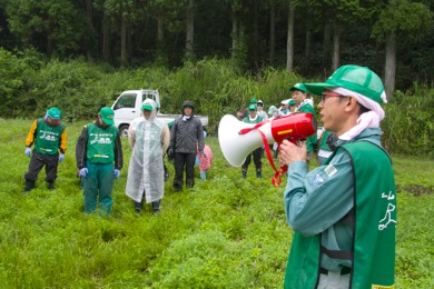 みなさん積極的に作業に取り組む