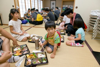 地元でとれたお米をつかったお弁当