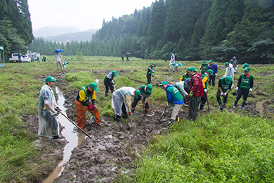 草刈り・泥上げ