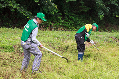 草刈り・泥上げ
