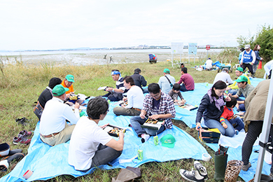 昼食はお弁当を堪能