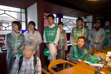 気合を入れて清掃開始