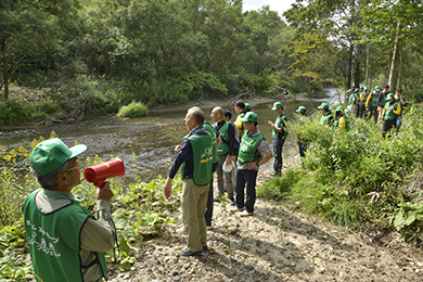 ウヨロ川の自然観察