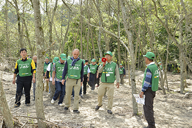 ウヨロ川の自然観察