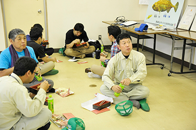 地元のお弁当を堪能