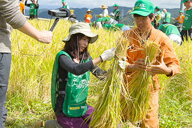 J-WAVE「WONDER VISION」から番組ナビゲーターの平井理央さんも参加