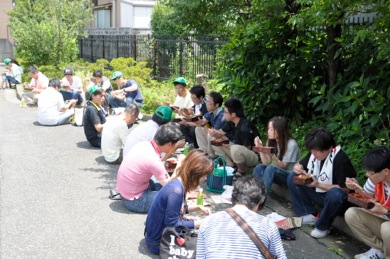 地元のおいしいお弁当を堪能