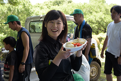 昼食はカレーライスを堪能