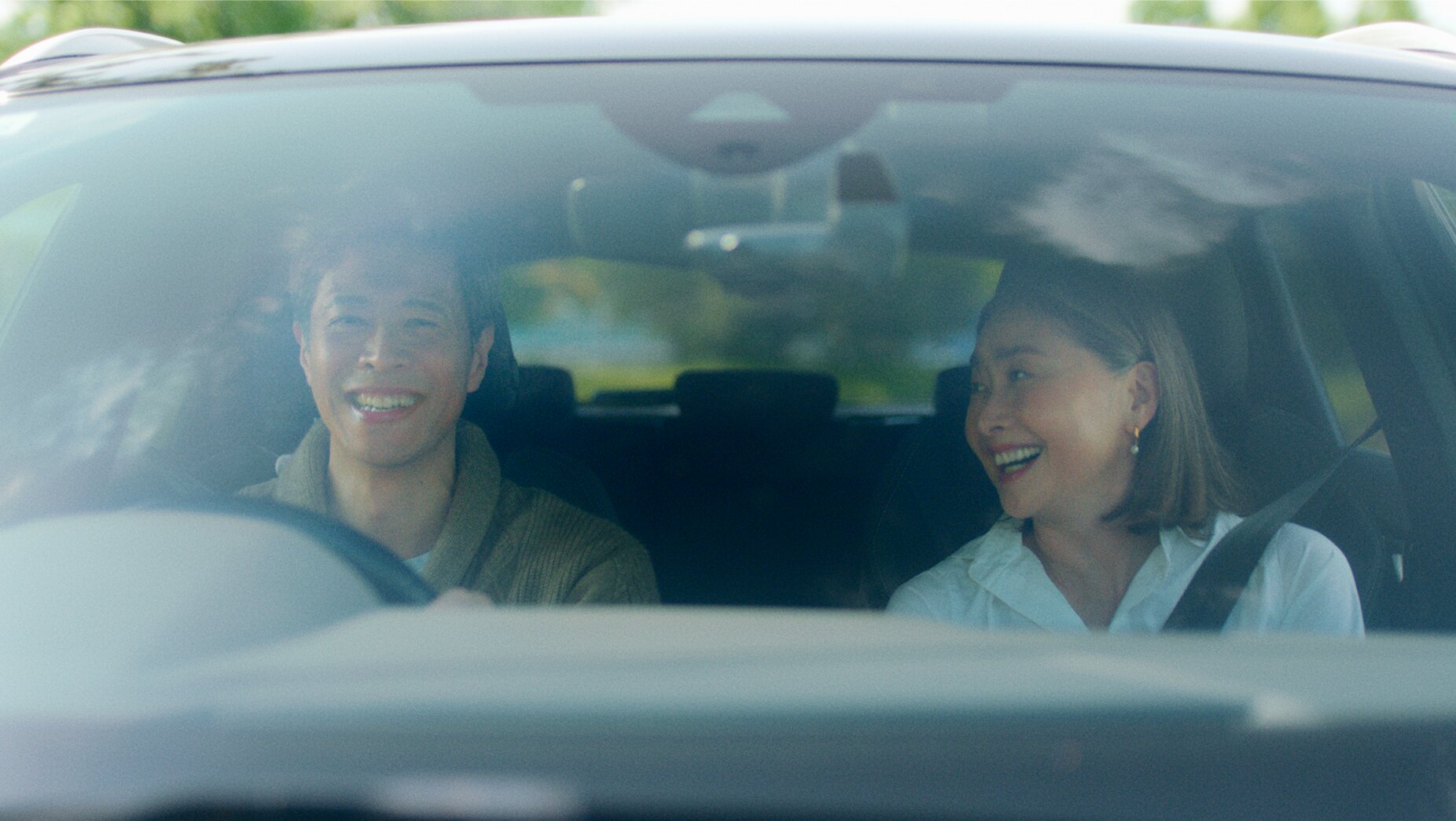 静粛性能 低ノイズデザインで、静かな車内を実現