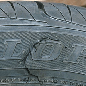 チェック 2 傷・亀裂の有無