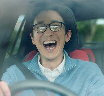 みんなの新しい毎日が、走りだしてる。夏も冬も、これ一本。次世代オールシーズンタイヤ